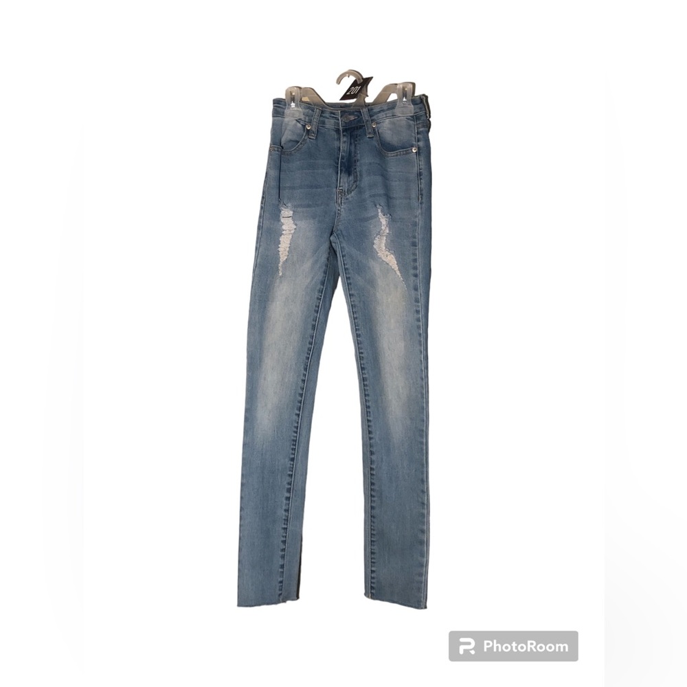 AKIRA Distressed Stretchy Skinny Jeans Sz 3 (W25)